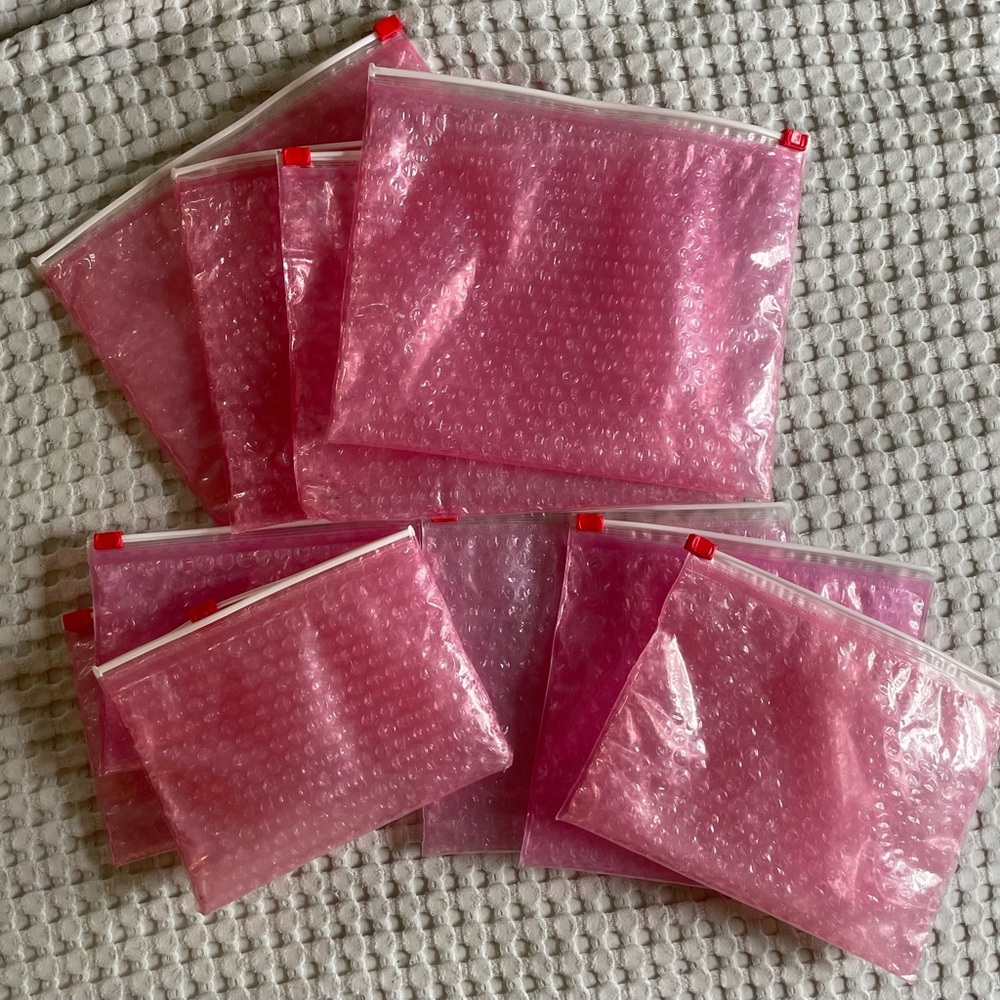 Glossier Pink Pouch 10 piece Multi-Pack